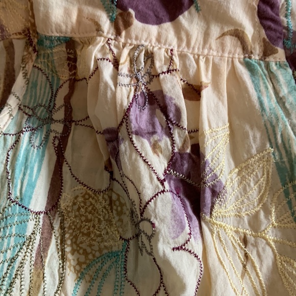 Zedzz Gorgeous Floral Wrap Dress with Silk Waist Tie - Picture 10 of 12